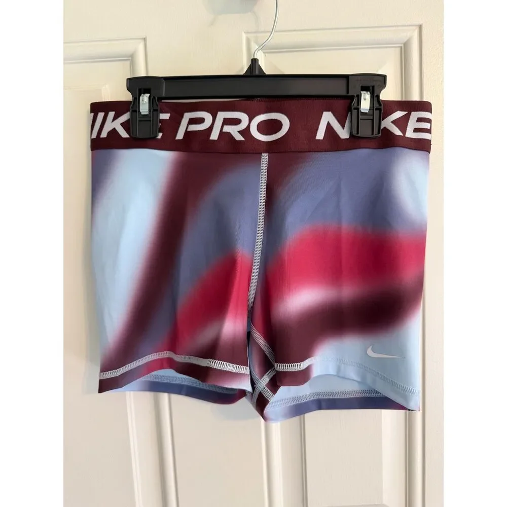 NWT Nike Pro Training short size M